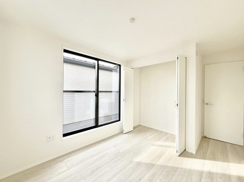 ���̑����ρ@�o���R�j�[���J�������v���X���Ă����m��