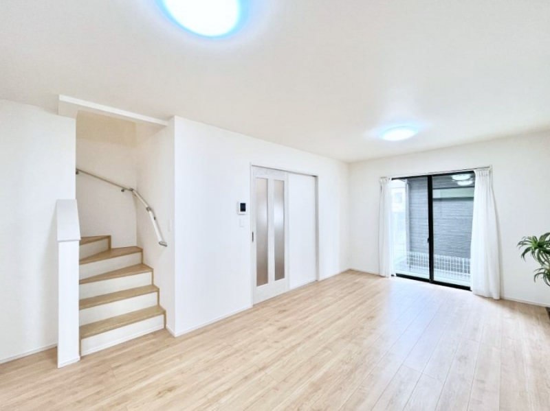 ���r���O�@���r���O�K�i���Ƒ��̏Ί�Ɖ�b���Ȃ��ł���܂�  