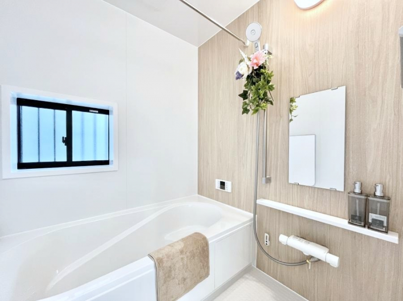 �����@����̔�������Ă���閾�邢�������̂���o�X���[��  