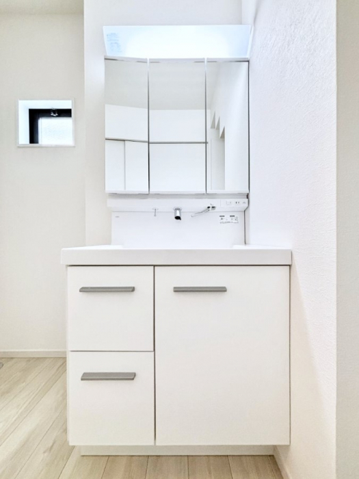 ���ʑ�E���ʏ��@�傫�����₷���O�ʋ��Ő�����������ʑ�́A�g�����Ȃ݃`�F�b�N�┧�̂������ɂ������߂ł��B 