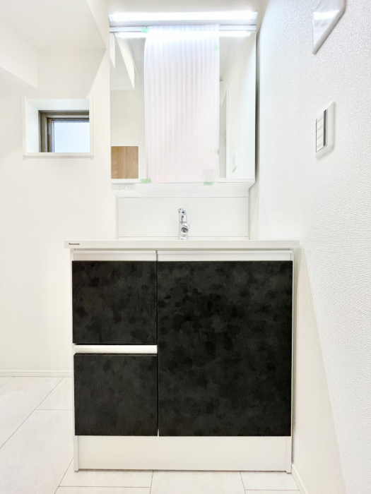 ʑEʏ@X^COɕ֗ȎOʋA~[LrlbgōׂXbL