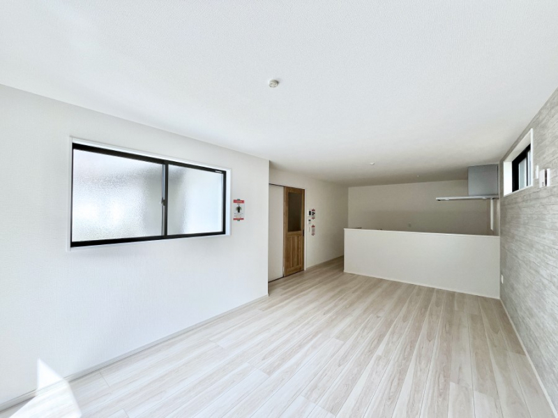 ���̑����ρ@�Ƒ������R�ƏW�܂�e���̃X�y�[�X�ɂȂ肻��  