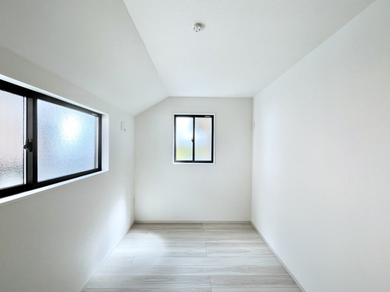 ���̑����ρ@2�ʍ̌����m�ۂ������邢��ԁB�Ƒ��݂�Ȃ����K�ȕ�炵����������݌v�ł��B