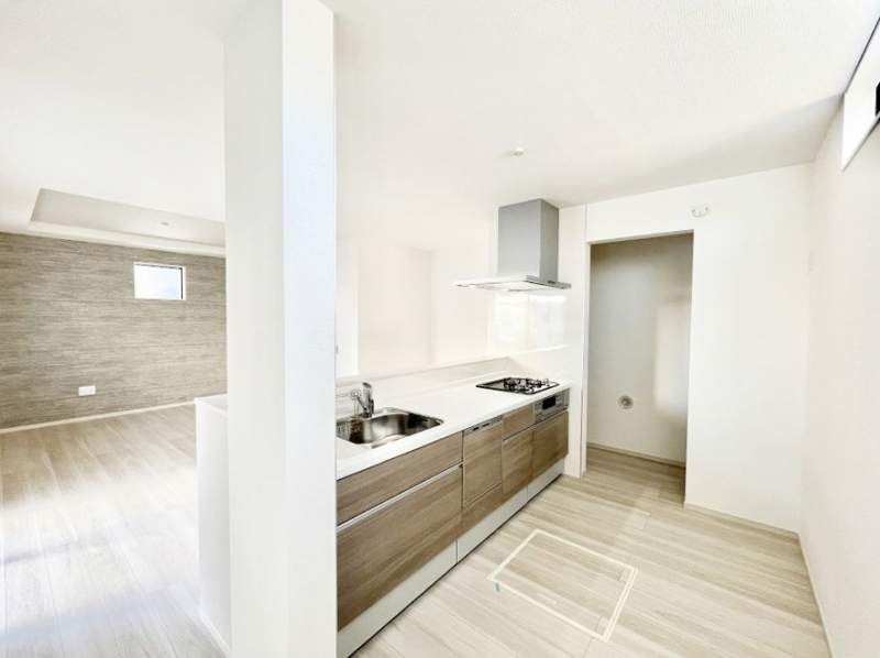 �L�b�`���@���������Ȃ��炲�Ƒ��Ƃ̉�b���y���߂�ΖʃJ�E���^�[�L�b�`��