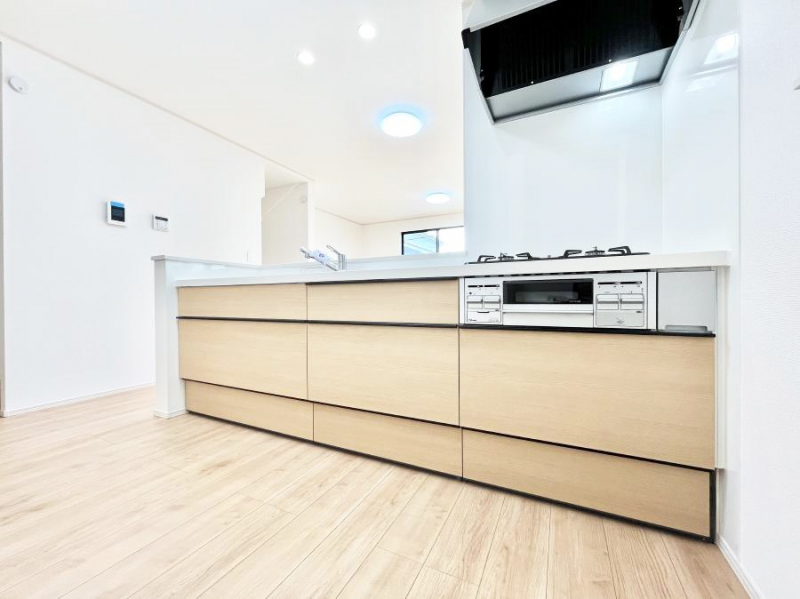 �L�b�`���@�������������I�ɁA�y�����I�V�X�e���L�b�`��