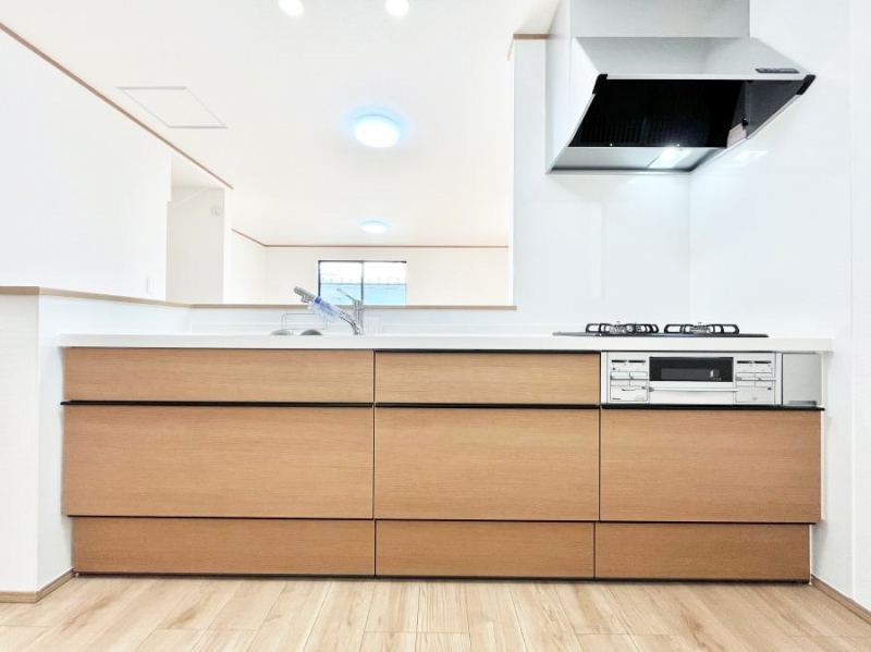 �L�b�`���@�������������I�ɁA�y�����I�V�X�e���L�b�`��