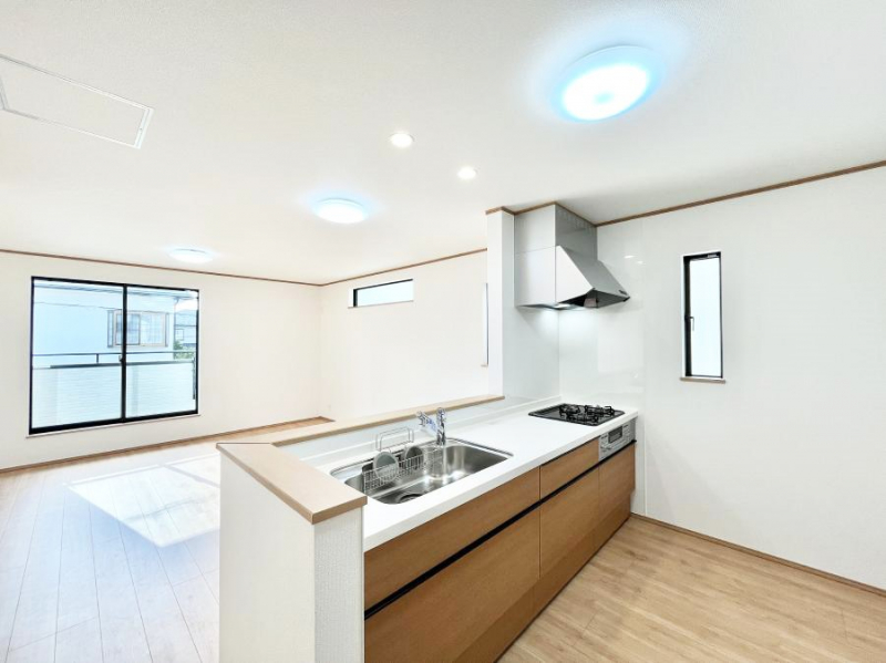 �L�b�`���@���������Ȃ��炲�Ƒ��Ƃ̉�b���y���߂�ΖʃJ�E���^�[�L�b�`��