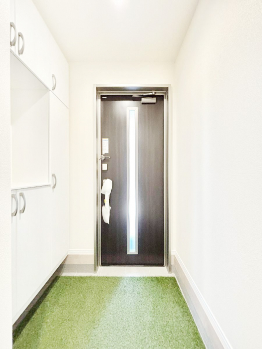 ���ց@���Ƒ��₨�q�l���C�����悭���o�}���ł��鉸�₩�ȕ��͋C�̌��ւł��B