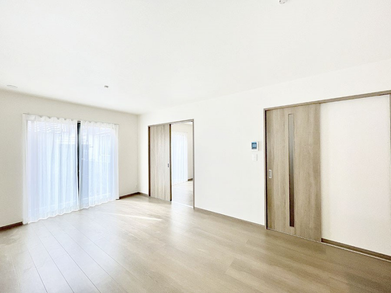 ���̑����ρ@���邢�z���������A�����̕��͋C�ɖ��������_�C�j���O�B   