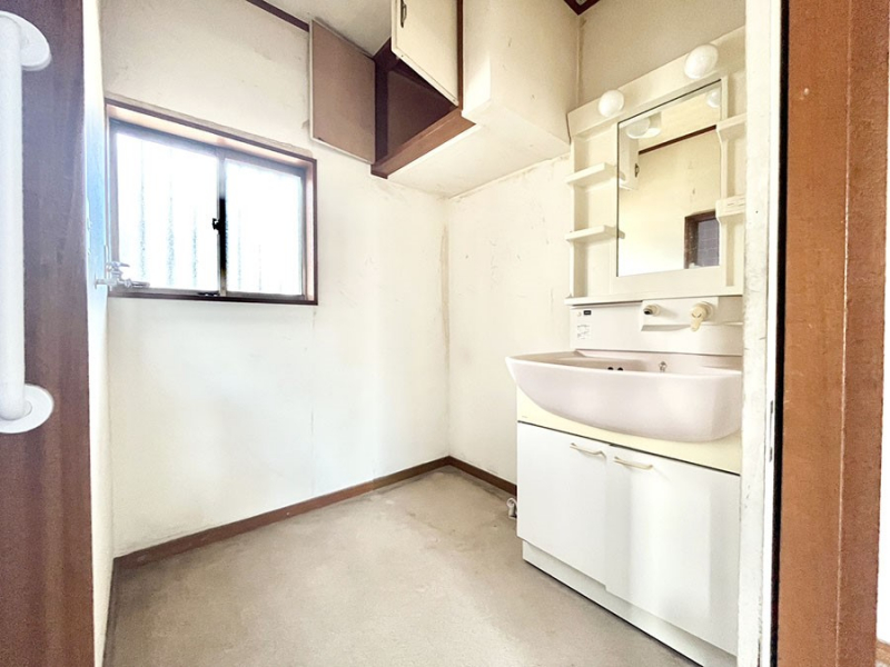 ʑEʏ@邢ʏ͖̐gxxyłႢłB