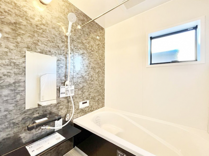 �����@����̔�������Ă���閾�邢�������̂���o�X���[��