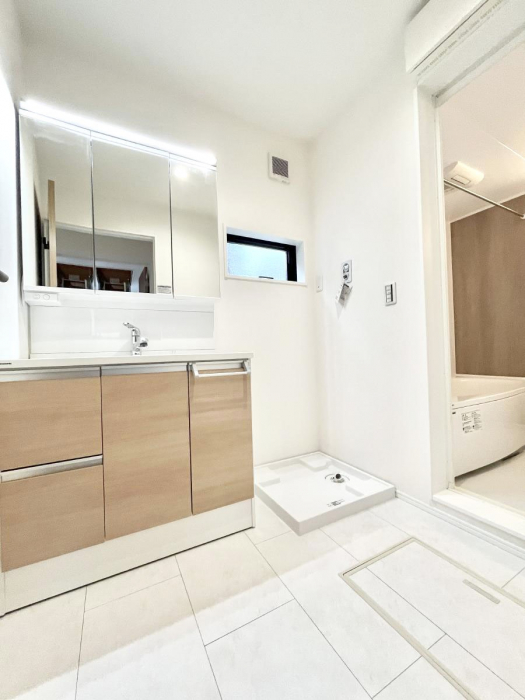 ���̑��@�������̂�����K��Ԃł��B�����̐g�x�x���C�����ǂ����g�������܂��B 