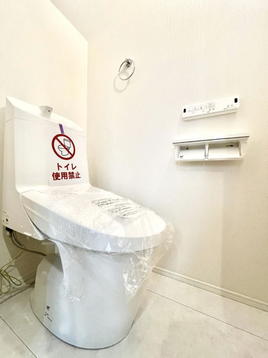 �g�C���@�g�C����1�K��2�K���ꂼ��ɔz�u����Ă��ĂƂĂ��֗��ł��B 