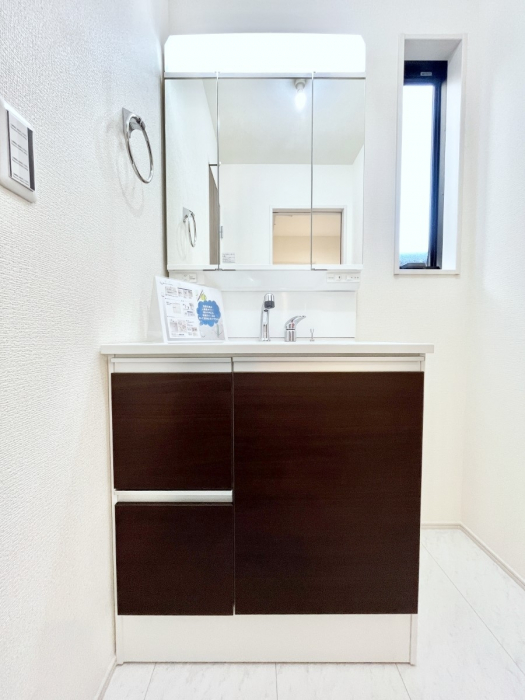 ���ʑ�E���ʏ��@�傫�����₷���O�ʋ��Ő�����������ʑ�́A�g�����Ȃ݃`�F�b�N�┧�̂������ɂ������߂ł��B 