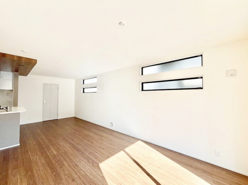 ̑ρ@Ƒ̉b͂ށAJIȃ_CjO