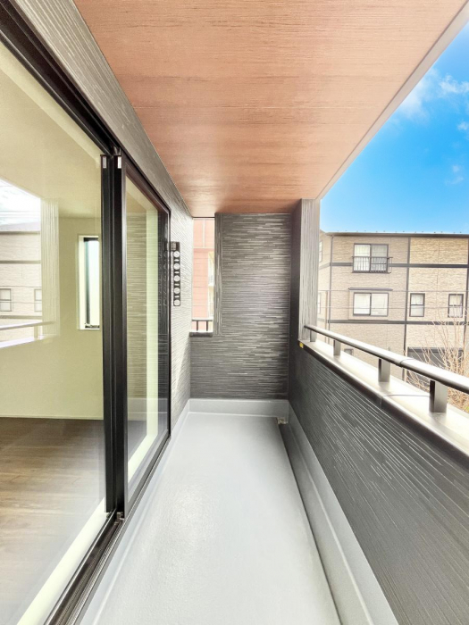 �o���R�j�[�@�㕔�ɉ������������Ă���̂ŋ}�ȉJ�̎��ɂ����S�ł��B