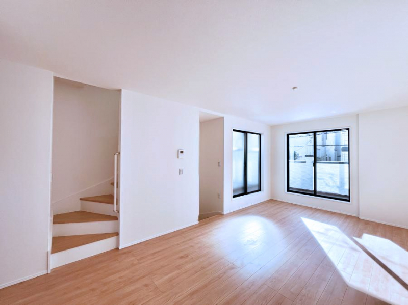 rO@u܁vuvƑƂ̃R~jP[V[܂郊rOCKiB 