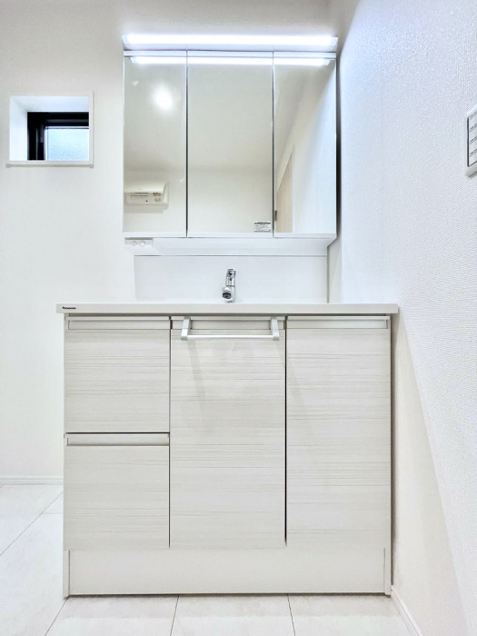 ʑEʏ@傫₷OʋŐʑ́AgȂ݃`FbN┧̂ɂ߂łB 