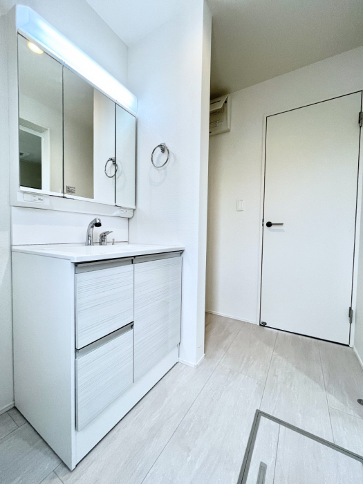 ���̑��@�������̂�����K��Ԃł��B�����̐g�x�x���C�����ǂ����g�������܂��B 