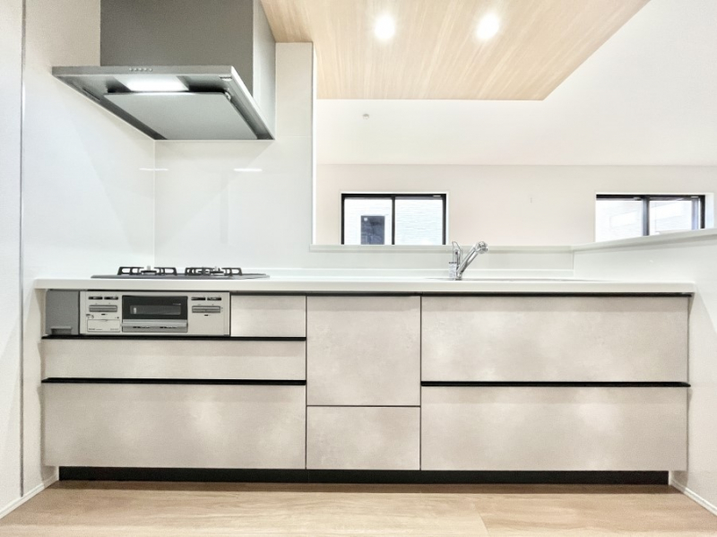 �L�b�`���@���r���O�����n����l�C�̃J�E���^�[�L�b�`���B �Ƒ��������Ȃ���Ǝ������邱�Ƃ��ł��܂��B