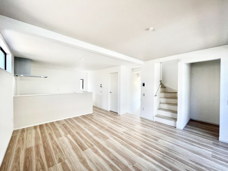 ���r���O�@�����u�������܁v�u��������v�Ƒ��Ƃ̃R�~���j�P�[�V�������[�܂郊�r���O�C���K�i�B 