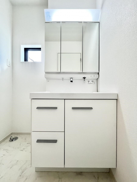 ���ʑ�E���ʏ��@�傫�����₷���O�ʋ��Ő�����������ʑ�́A�g�����Ȃ݃`�F�b�N�┧�̂������ɂ������߂ł��B 