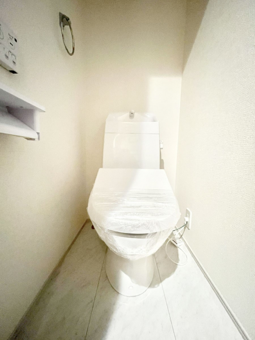 �g�C���@�g�C����1�K��2�K���ꂼ��ɔz�u����Ă��ĂƂĂ��֗��ł��B 