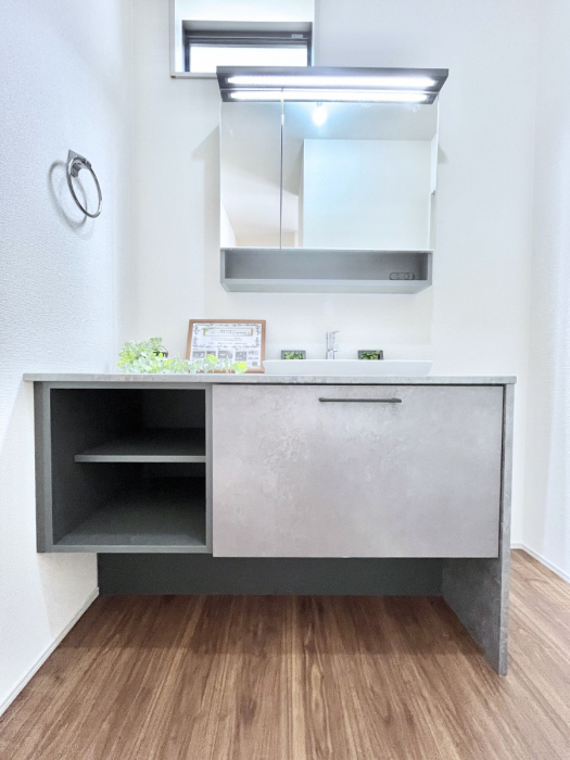 ���ʑ�E���ʏ��@�傫�����₷���O�ʋ��Ő�����������ʑ�́A�g�����Ȃ݃`�F�b�N�┧�̂������ɂ������߂ł��B 