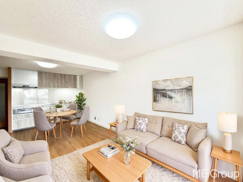 rO@͋Ĉkcj͉Ƒ݂Ȃ̉Kԁ@ƋCGł