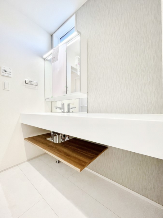 ���̑��@��Ƃ�̐��ʃX�y�[�X�Œ��̐g�x�x�����N���N