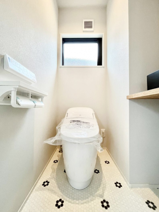 �g�C���@�E�H�V�����b�g�t���g�C����1�K��2�K���ꂼ��ɔz�u����Ă��ĂƂĂ��֗��ł��B 