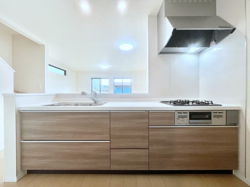 �L�b�`���@�������������I�ɁA�y�����I�V�X�e���L�b�`��