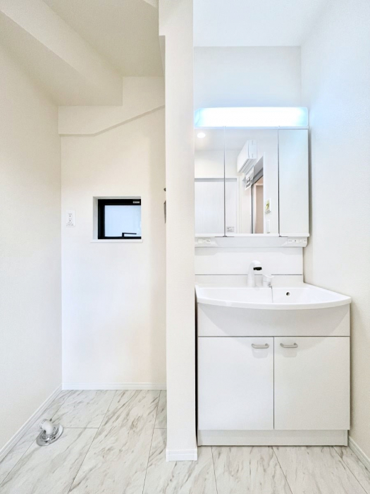 ʑEʏ@Ƃ̐ʃXy[XŒ̐gxxX[Y