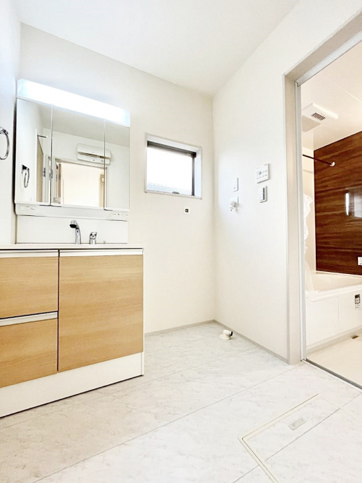 ���̑��@���������Ă���̂Ŏ��C�̑����ꏊ�ł����C���\���s���܂��B�����̐g�x�x���C�����ǂ��I