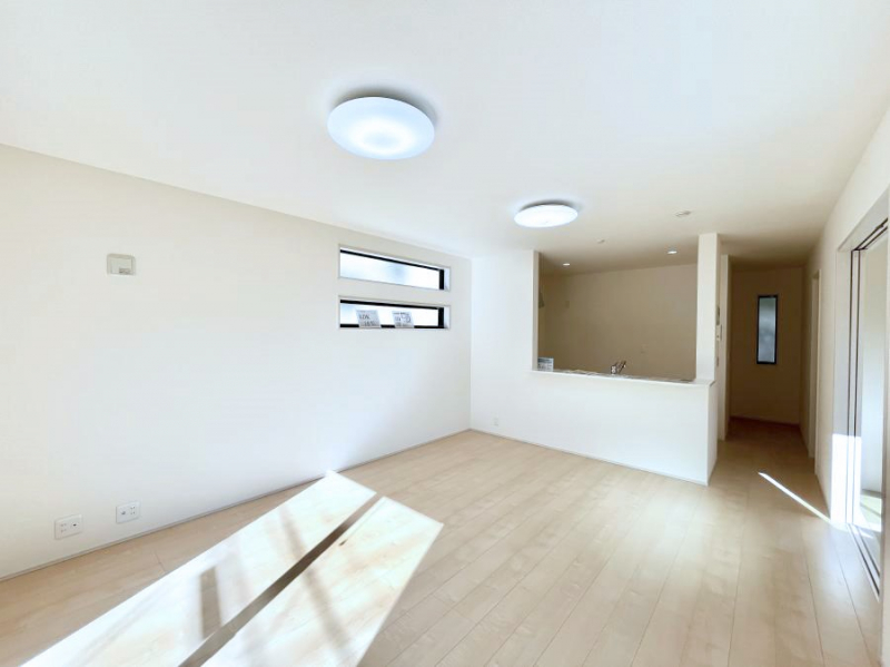 ���̑����ρ@�Ƒ��̏Ί炪���R�Ɛ��܂�Ă���A����ȕ��͋C�̃_�C�j���O�Ɏd�オ���Ă��܂��B