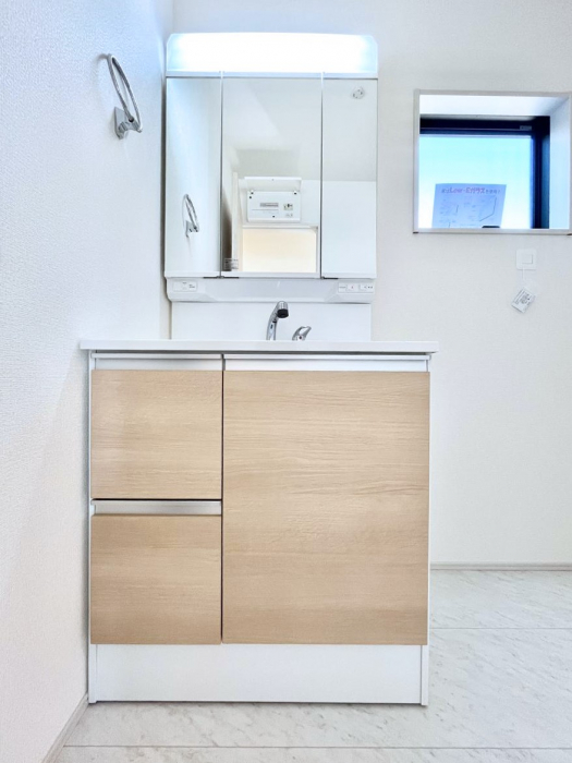 ���ʑ�E���ʏ��@�傫�����₷���O�ʋ��Ő�����������ʑ�́A�g�����Ȃ݃`�F�b�N�┧�̂������ɂ������߂ł��B 