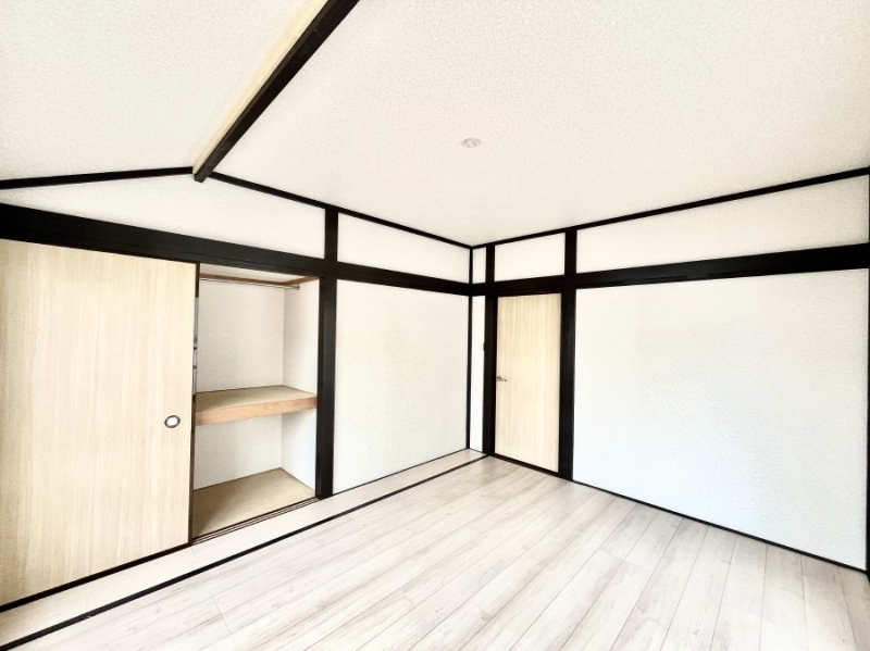 �Q���@�g���₷���`�Ńx�b�g��Ƌ�̒u�����ɂ����邱�Ƃ�����܂���B   