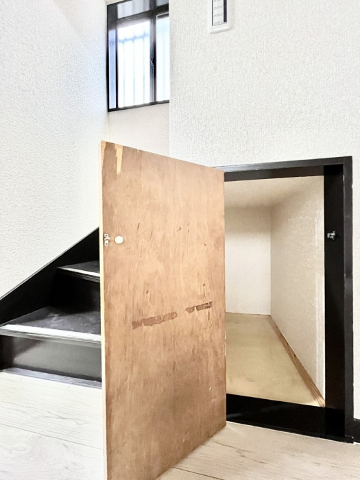 ���̑��@�������閾�邢�K�i�B�K�i�����[�ɂ͔�펞�ɔ����A���Ȃǂ����[�ł��܂��B