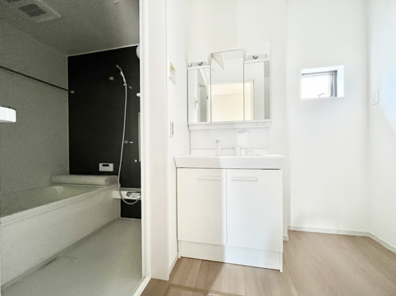 ���̑��@�L�X�Ƃ�Ƃ�̂��郉���h���[�X�y�[�X