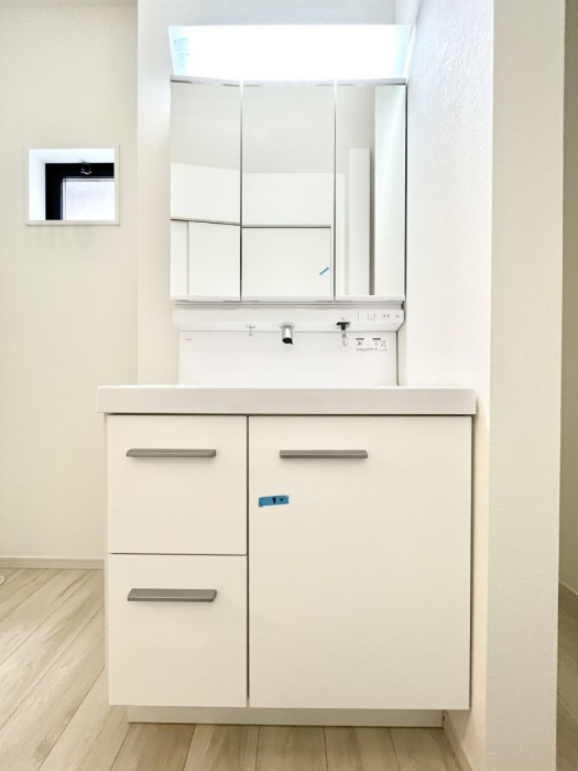 ���ʑ�E���ʏ��@�傫�����₷���O�ʋ��Ő�����������ʑ�́A�g�����Ȃ݃`�F�b�N�┧�̂������ɂ������߂ł��B 