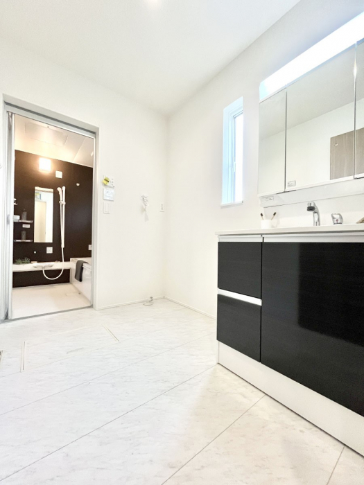 ���̑��@�������̂�����K��Ԃł��B�����̐g�x�x���C�����ǂ����g�������܂��B 