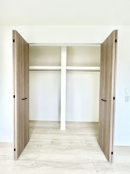 ���[�@�����Ղ�̎��[�X�y�[�X�ŉ��K�ɕ�点���� 