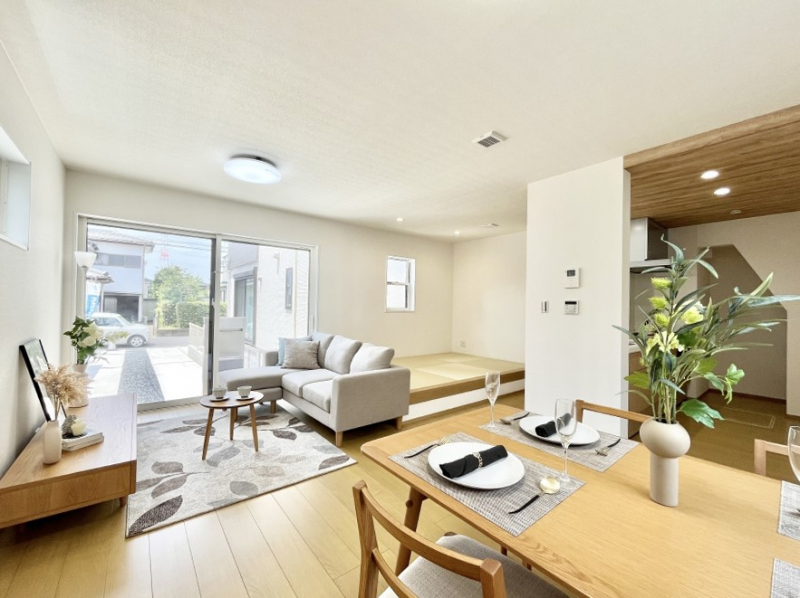 rO@Ƒ̓₩Șbŕ܂閾邢rO  ƋCGł