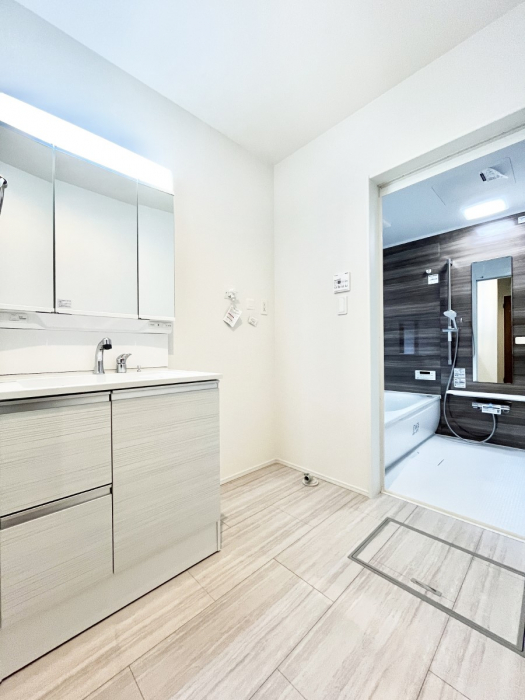 ���ʑ�E���ʏ��@�������̂�����K��Ԃł��B�����̐g�x�x���C�����ǂ����g�������܂��B 