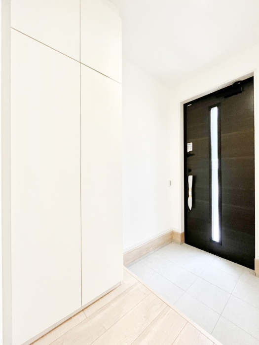 ���ց@���փh�A�ɃX���b�h���C���������Ă���̂Ō��̉��o�����Ă���܂��I 