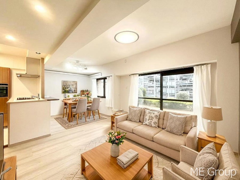 ���r���O�@�������������͋C�̂k�c�j�͉Ƒ��݂�Ȃ̉��K��ԁ@���Ƌ��CG�ł�