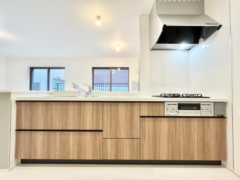 �L�b�`���@�������������I�ɁA�y�����I�V�X�e���L�b�`��  