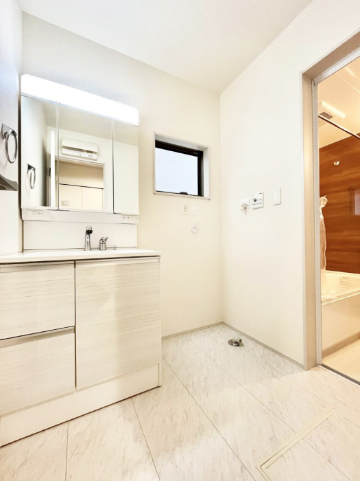 ���ʑ�E���ʏ��@�������̂�����K��Ԃł��B�����̐g�x�x���C�����ǂ����g�������܂��B 