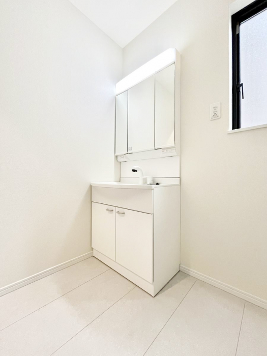 ���ʑ�E���ʏ��@���[�͂Ƌ@�\���ɗD�ꂽ���ʉ��ϑ�