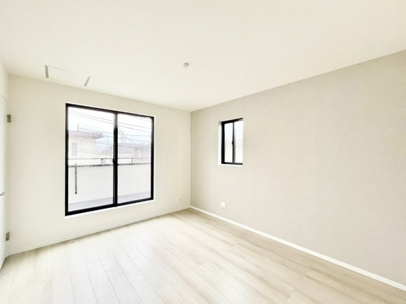 ���̑����ρ@�o���R�j�[���J�������v���X���Ă����m��